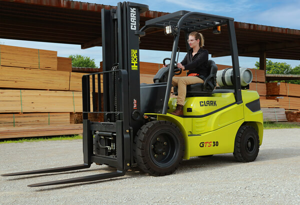 Clark GTS33